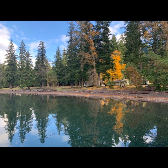 Meet your Posher, Karla - Picture 1 of 1